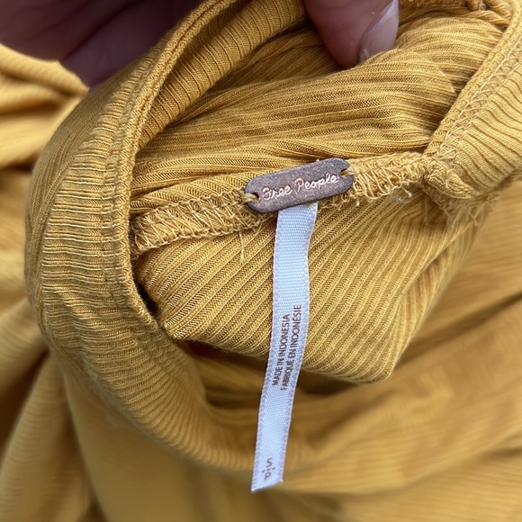 Free People Women's oversized Shimmy Shake Top  Size s - Picture 8 of 8